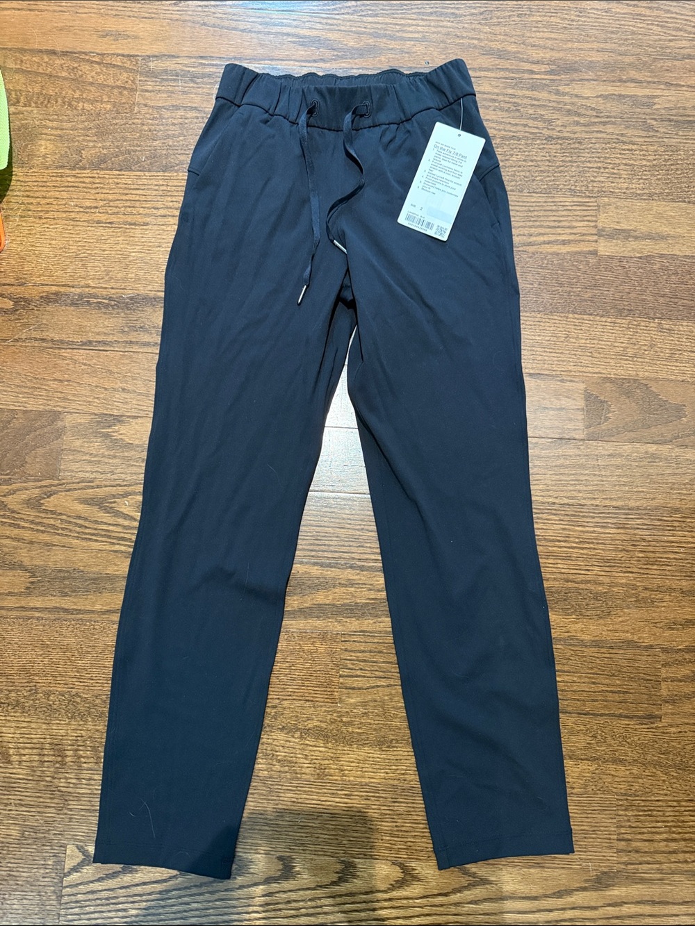 NWT LULULEMON - On The Fly 7/8 Pant - SIZE 2!